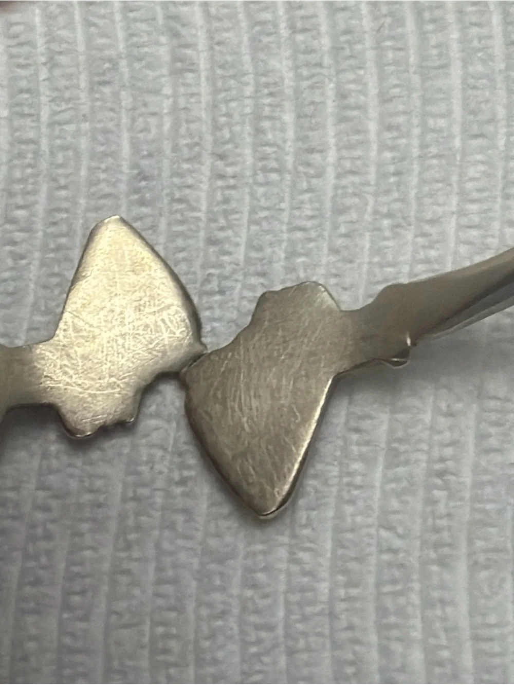 Vintage metal Nefertiti head tips cuff bracelet